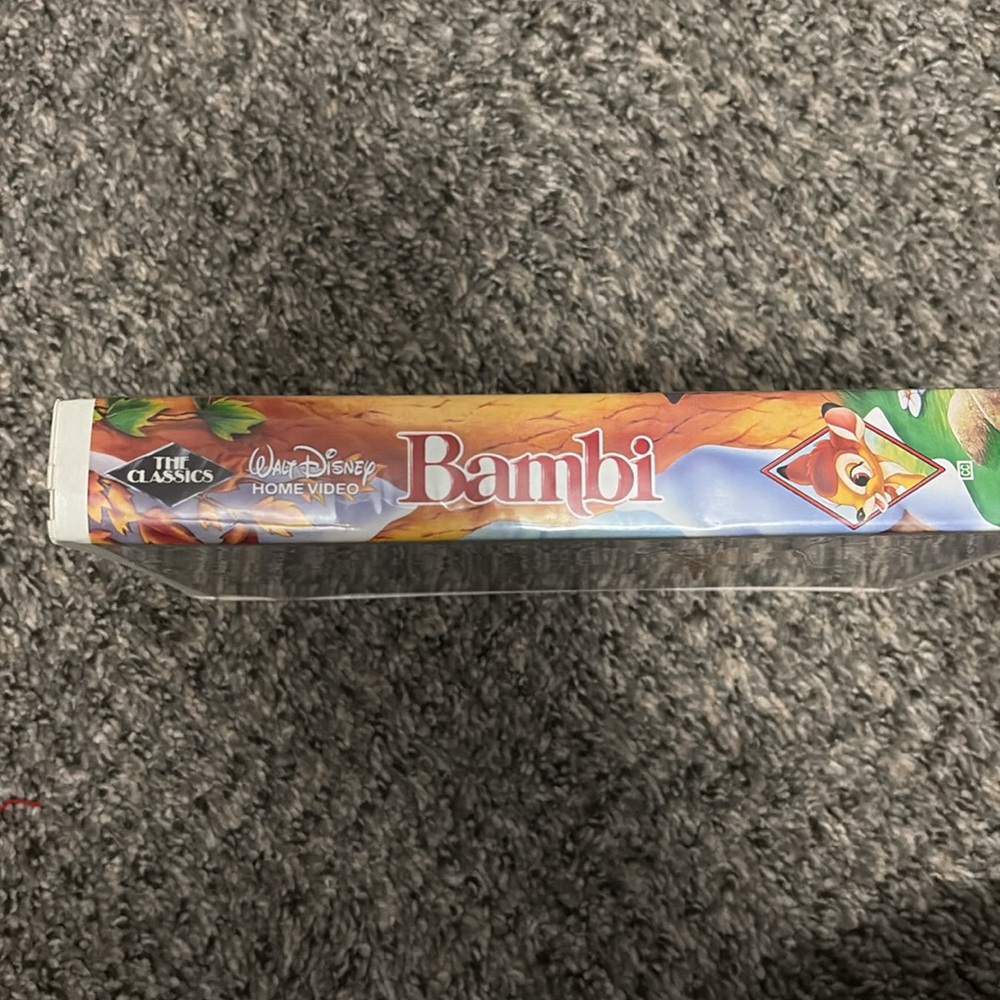 Walt Disney's Classic Bambi VHS - Picture 3 of 5